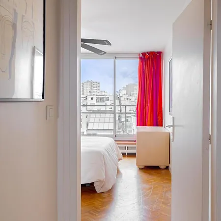 Апартаменты New - 3 Bedroom Flat With Eiffel Tower View