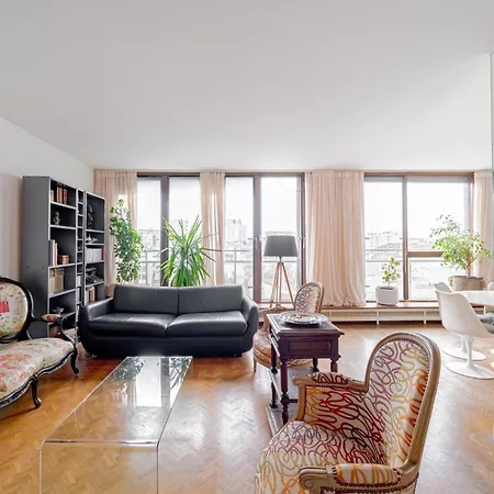 New - 3 Bedroom Flat With Eiffel Tower View Apartment