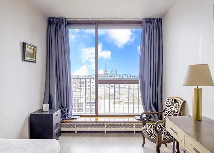 Lejlighed New - 3 Bedroom Flat With Eiffel Tower View Paris
